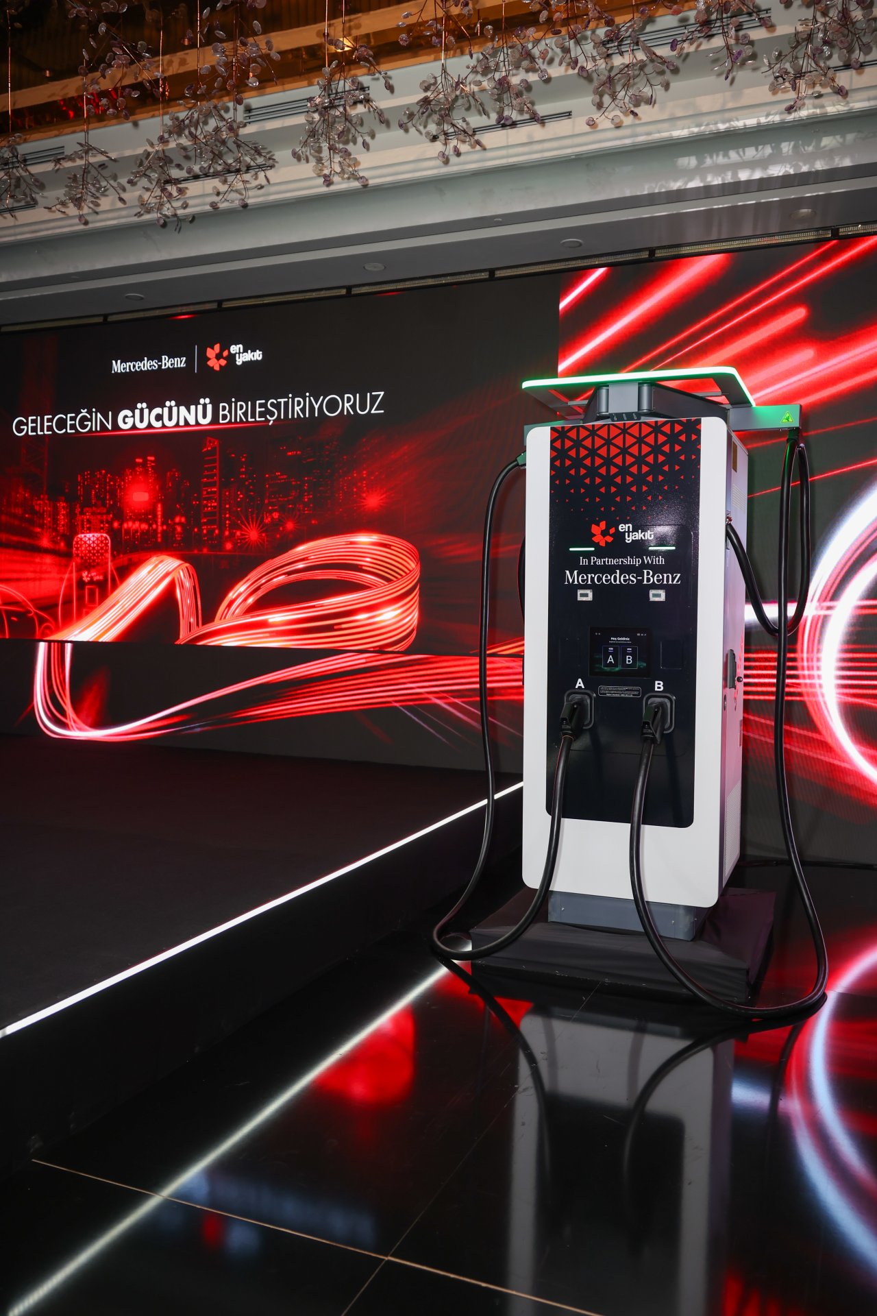 En Yakıt ve Mercedes-Benz Otomotiv'in Şarj Ağı İş Birliği Konfor Ve Teknolojiyi Buluşturuyor